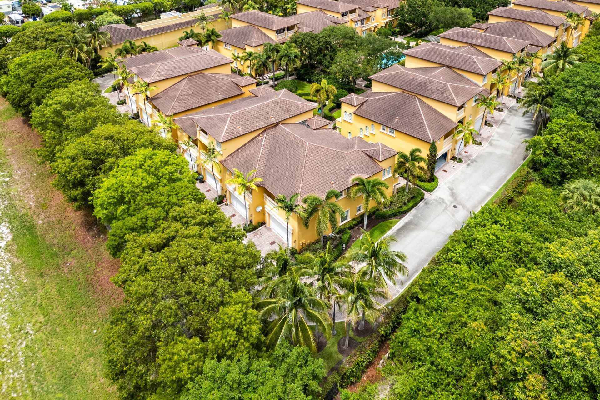 210 NE 69th Circle, Boca Raton, FL 33487 Photo