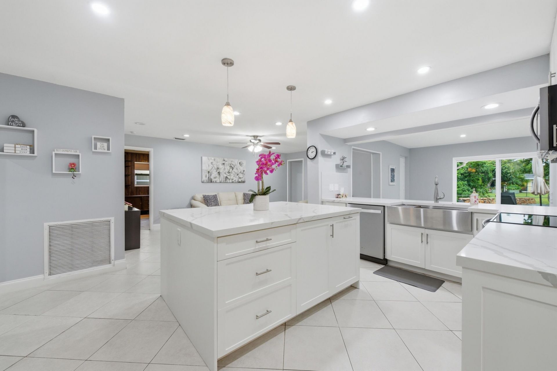 8386 Shadow Wood Boulevard, Coral Springs, FL 33071 Photo