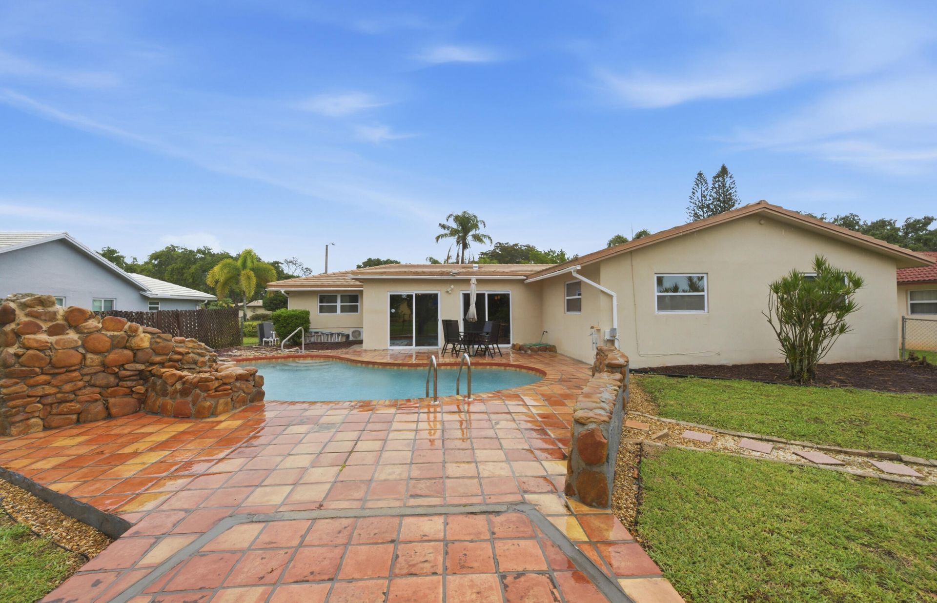 8386 Shadow Wood Boulevard, Coral Springs, FL 33071 Photo