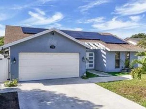 23287 SW 60th Avenue, Boca Raton, FL 33428