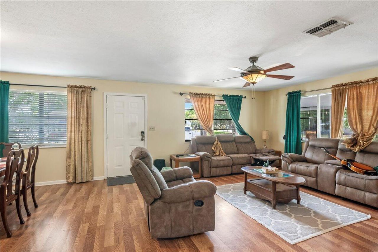 216 Micco Avenue, Sebring, FL 33870 Photo