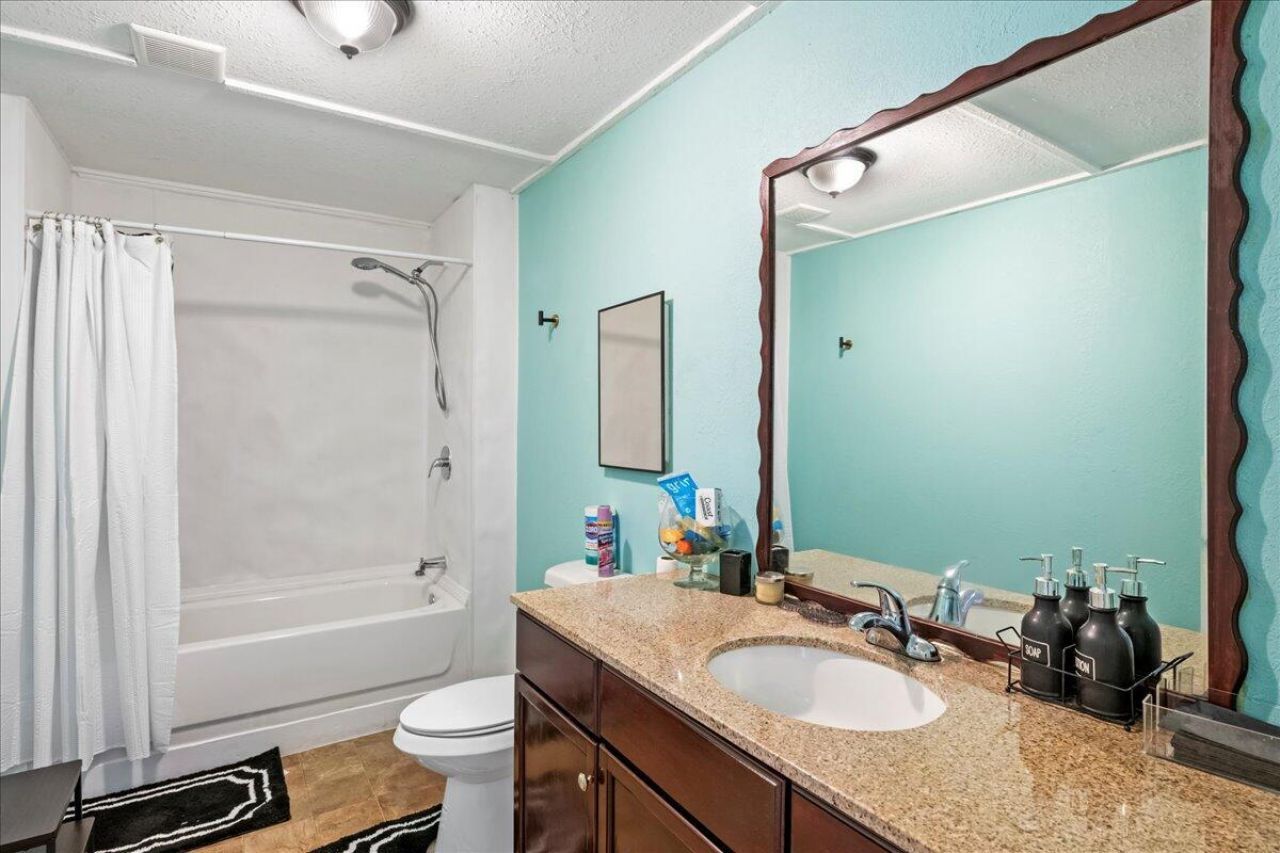 216 Micco Avenue, Sebring, FL 33870 Photo