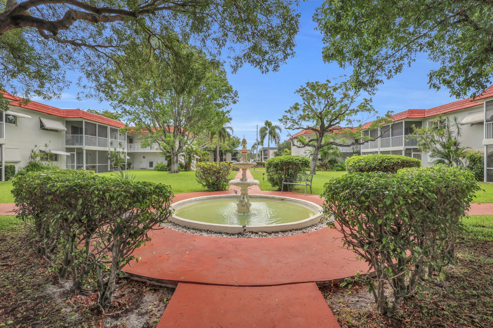 899 SE 2nd Avenue, Unit 120, Deerfield Beach, FL 33441 Photo