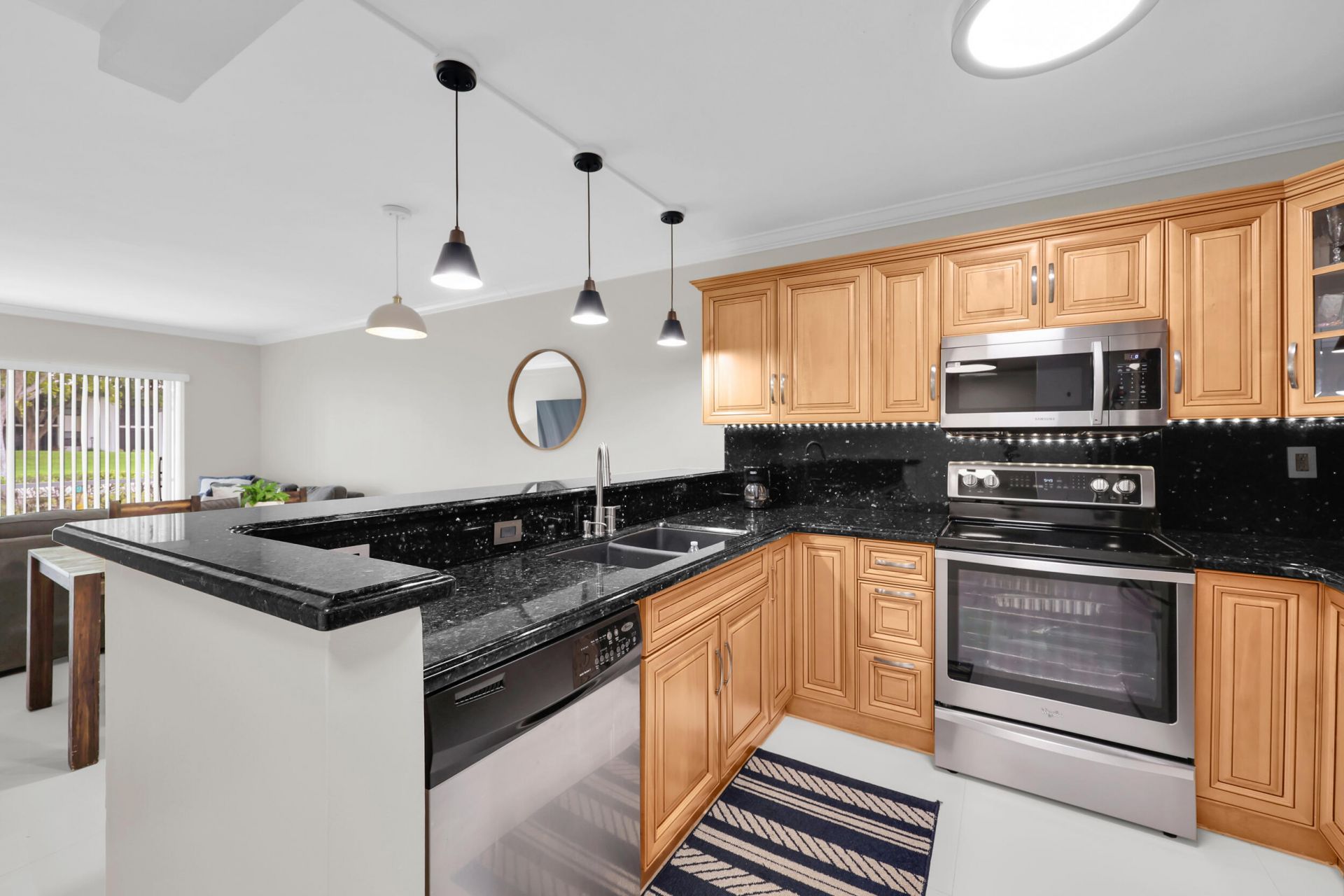 899 SE 2nd Avenue, Unit 120, Deerfield Beach, FL 33441 Photo