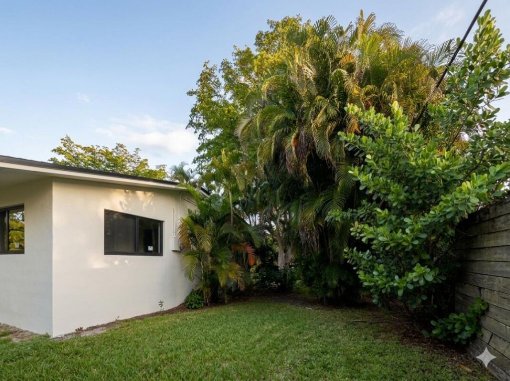 2513 NW 8th Avenue, Fort Lauderdale, FL 33311 Photo