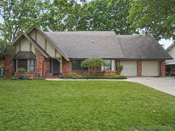 6310 S Pittsburg Avenue , Tulsa, OK 74136