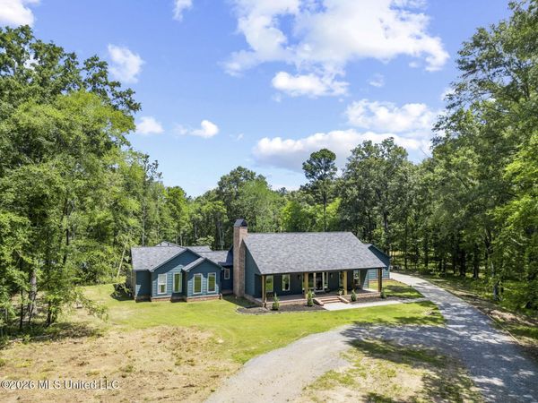 117 Blueberry Hill Lane, Clinton, MS 39056