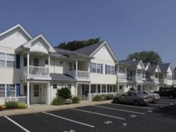 81 Secatogue Avenue , Unit 29, Farmingdale, NY 11735