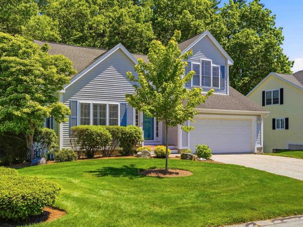 6 Meadowood Drive, Exeter, NH 03833