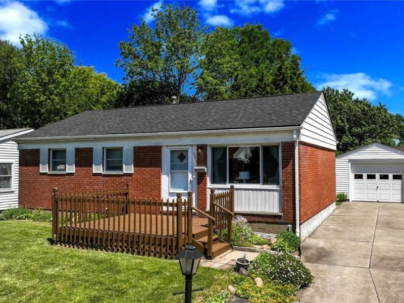 2217 40th Street NE, Canton, OH 44705 Photo 1