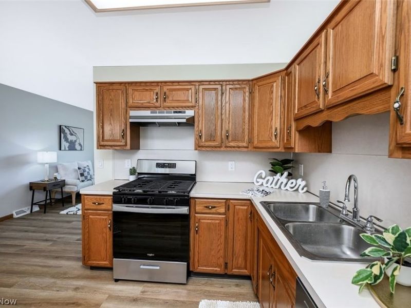 2217 40th Street NE, Canton, OH 44705 Photo 12