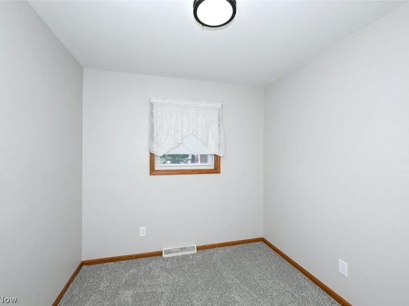 2217 40th Street NE, Canton, OH 44705 Photo 21