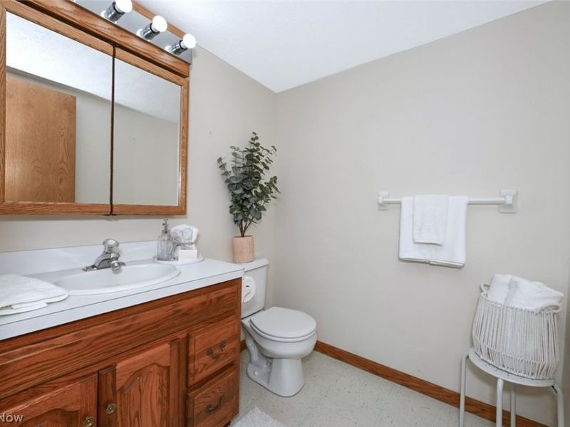 2217 40th Street NE, Canton, OH 44705 Photo 26
