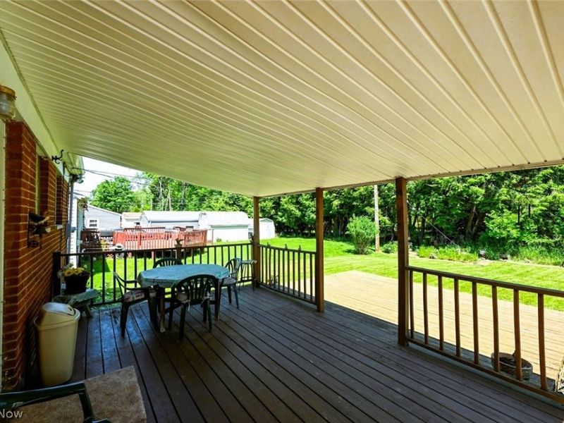 2217 40th Street NE, Canton, OH 44705 Photo 3