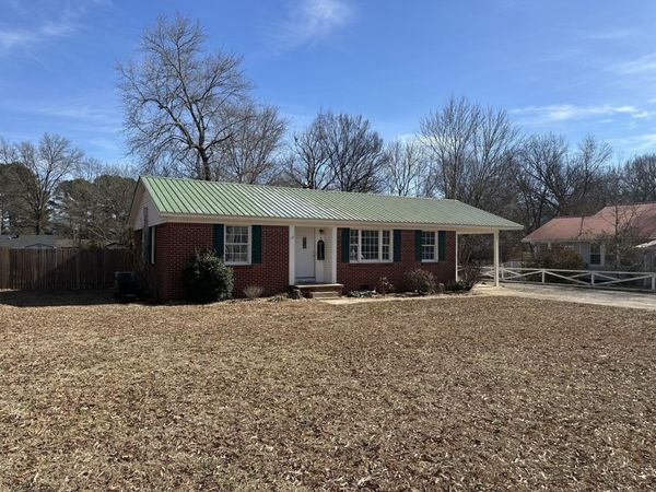 454 White Ave , Henderson, TN 38340