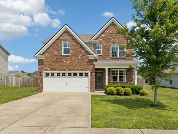 3041 Commonwealth Dr , Spring Hill, TN 37174