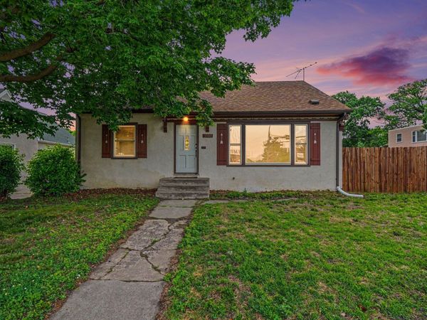 3600 Noble Avenue N, Robbinsdale, MN 55422