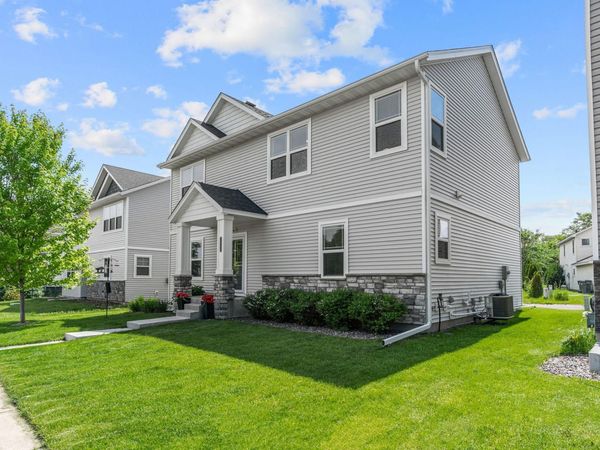 3006 Hemingway Drive, Chaska, MN 55318