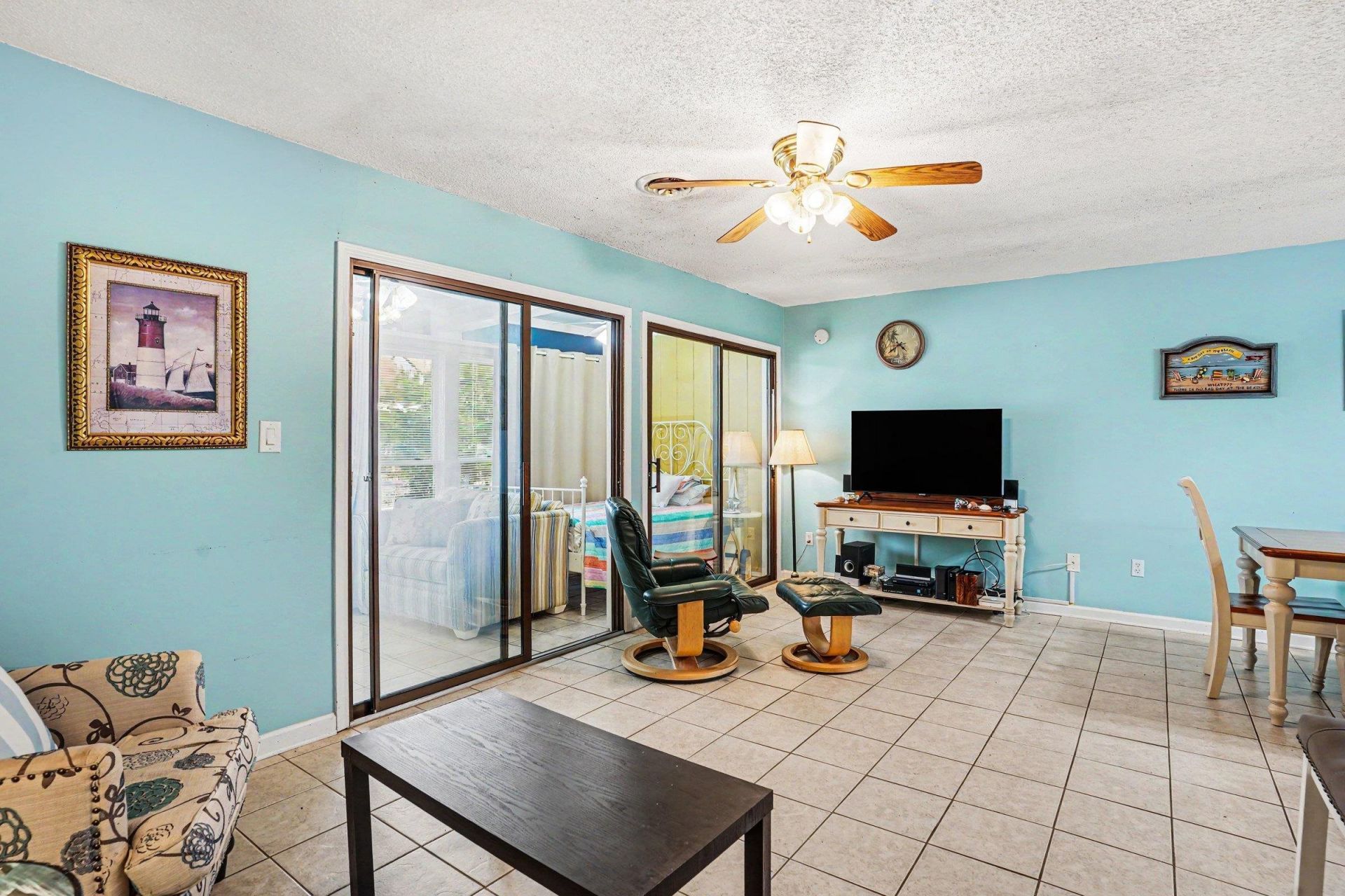 2010 Sand Dunes Dr.  Photo 11