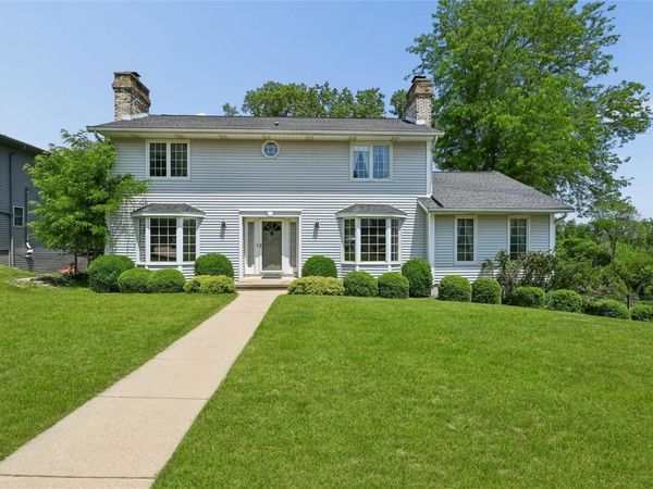 5022 Broadlawn Drive SE, Cedar Rapids, IA 52403