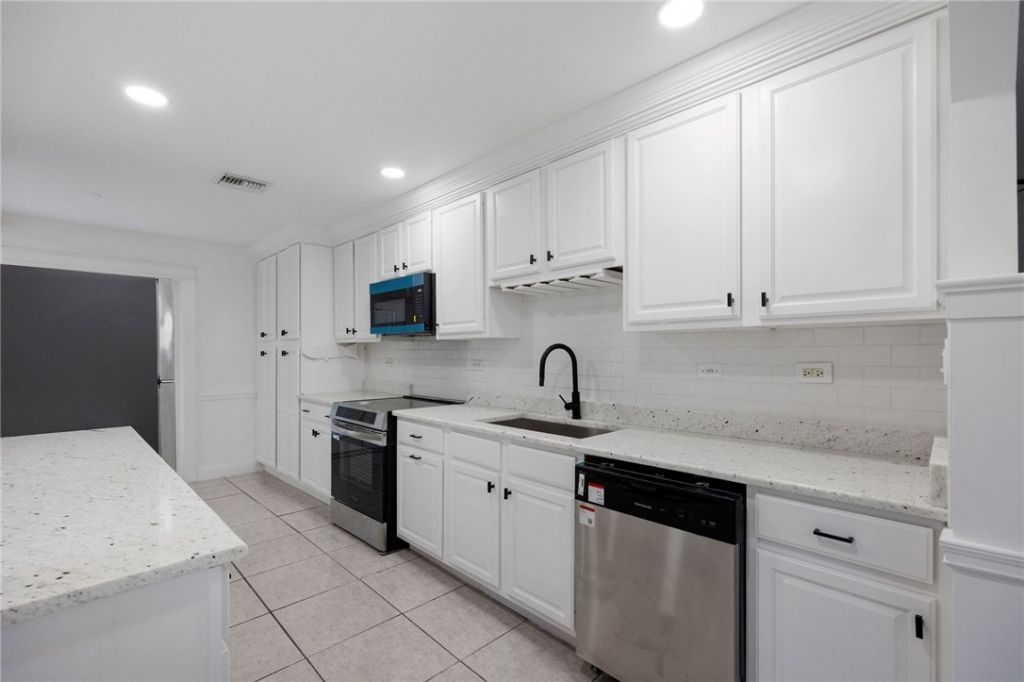 1010 Clearmont Street , Sebastian, FL 32958 Photo