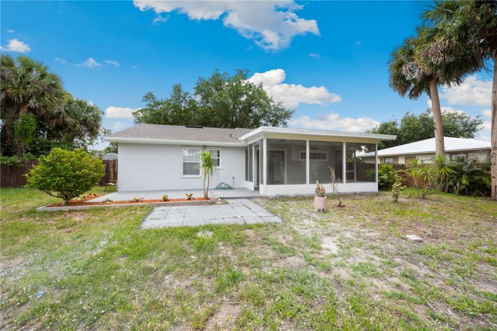 1010 Clearmont Street , Sebastian, FL 32958 Photo