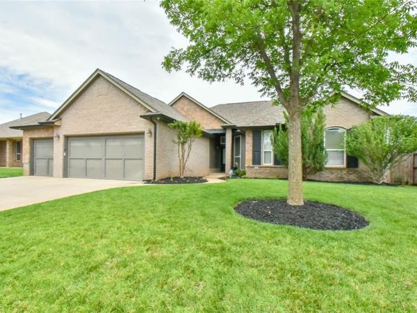 1713 NW 164th Circle, Edmond, OK 73013