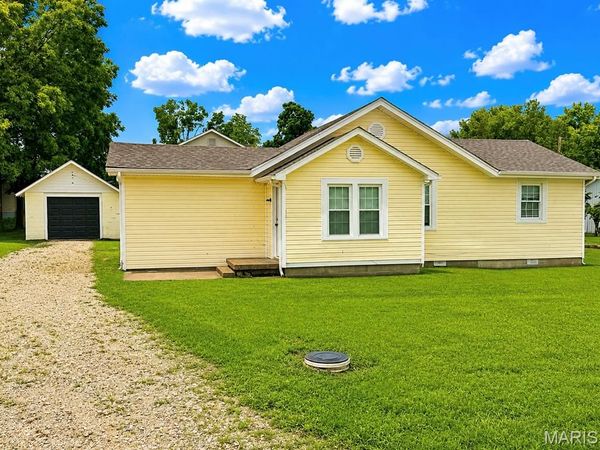 108 W Elm Street , Pilot Knob, MO 63663