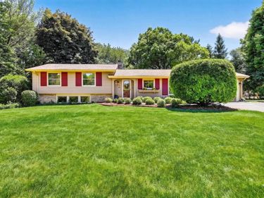 18345 Harvest Lane, Brookfield, WI 53045