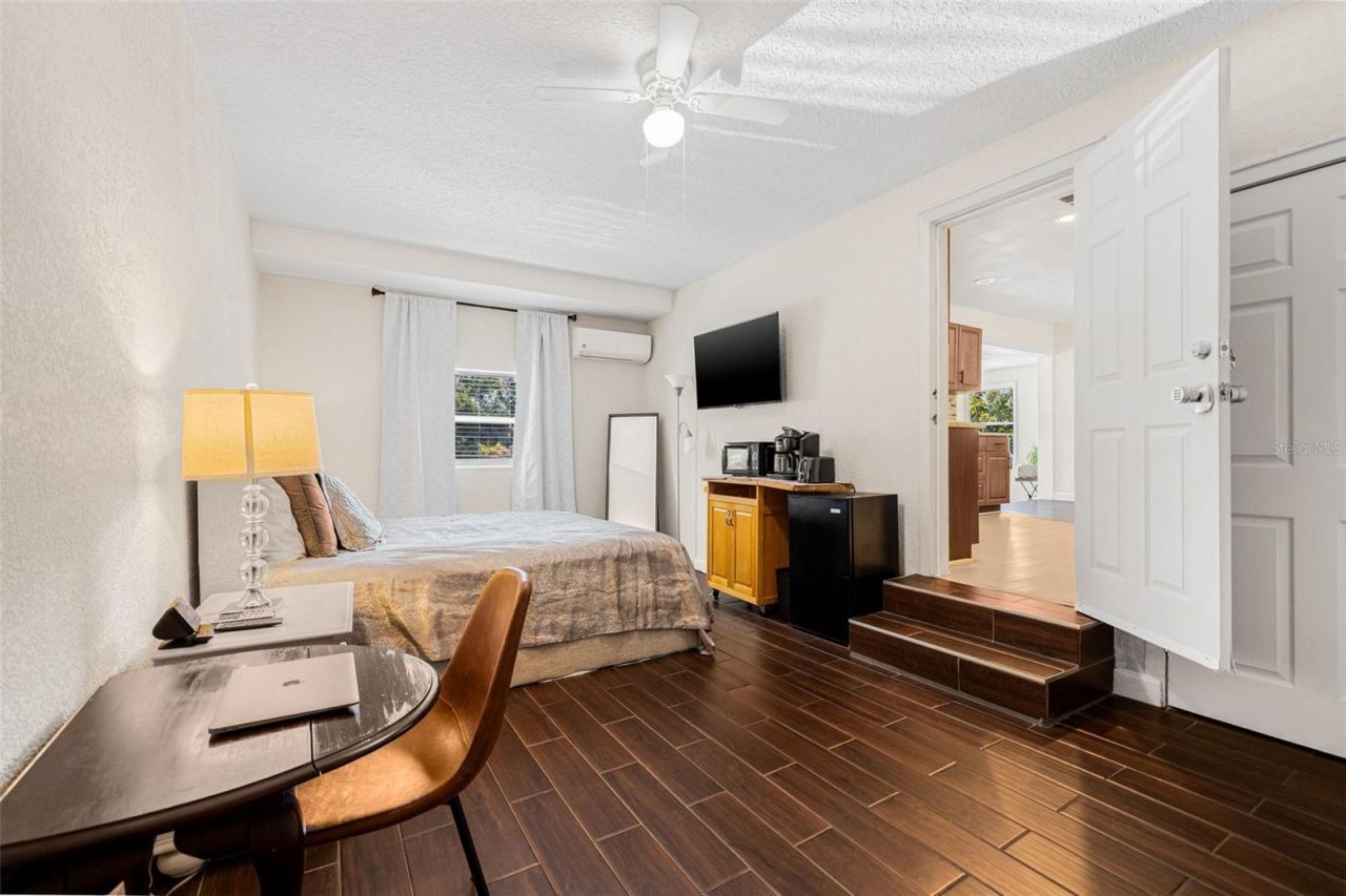 3301 9th Avenue N, Saint Petersburg, FL 33713 Photo