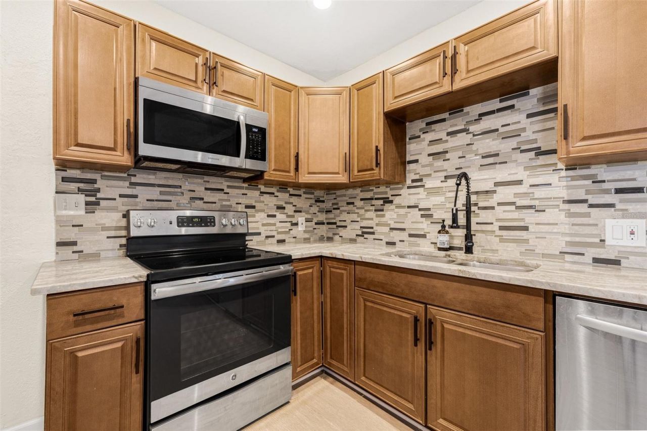 3301 9th Avenue N, Saint Petersburg, FL 33713 Photo