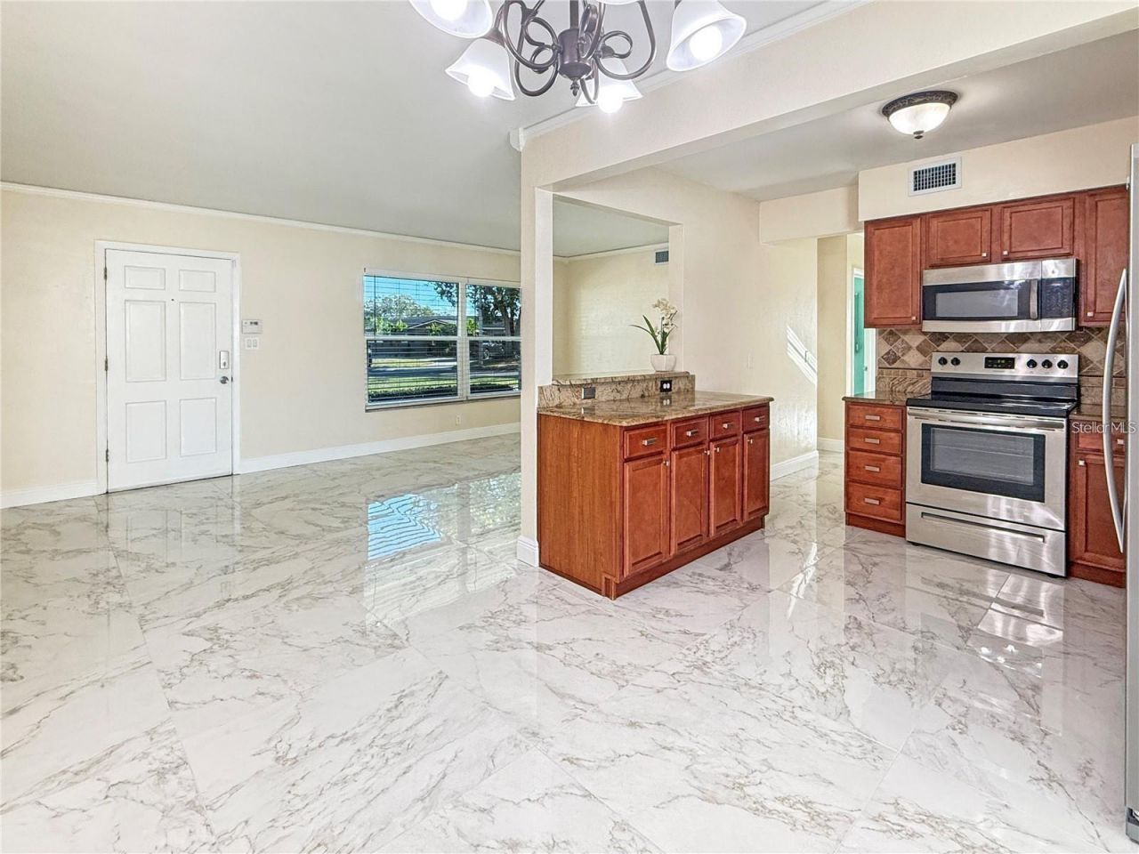 8802 109th Lane , Seminole, FL 33772 Photo