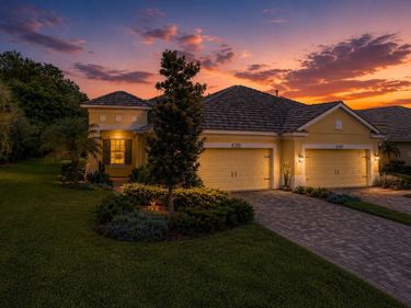 1936 ORANGE LAKE COVE, BRADENTON, FL 34211