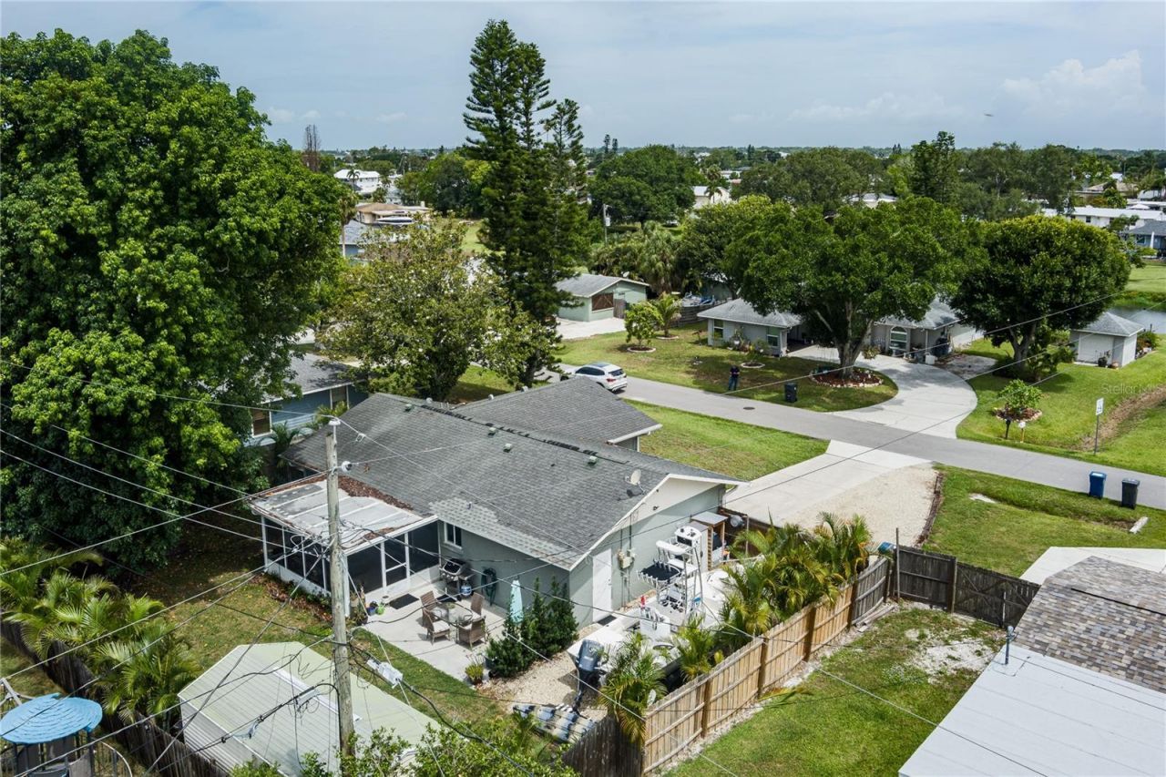 327 43rd Street Boulevard W, Palmetto, FL 34221 Photo