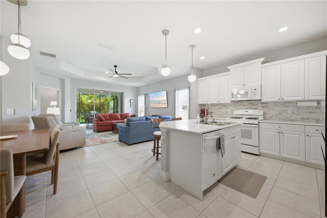 4504 Deep Creek Terrace , Parrish, FL 34219 Photo