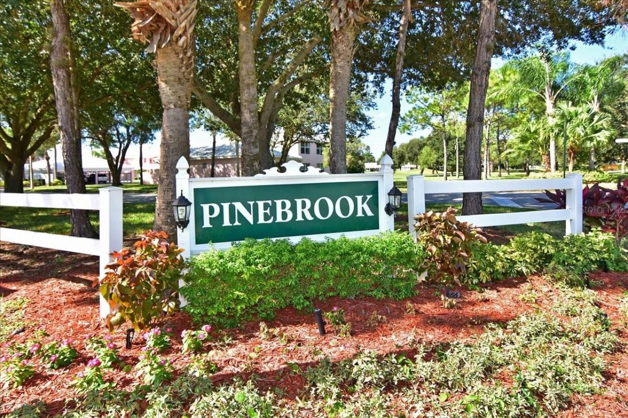 4550 Pinebrook Cir, Unit 506, Bradenton, FL 34209 Photo