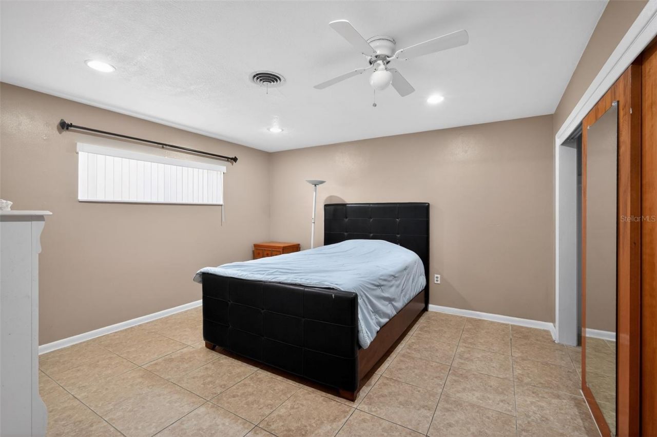 1406 Haven Bend , Tampa, FL 33613 Photo