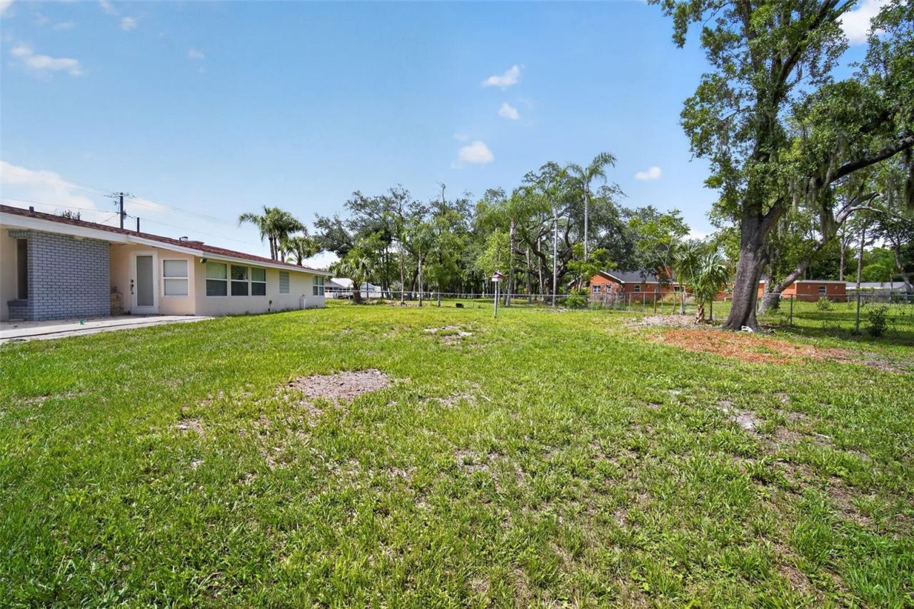 1406 Haven Bend , Tampa, FL 33613 Photo