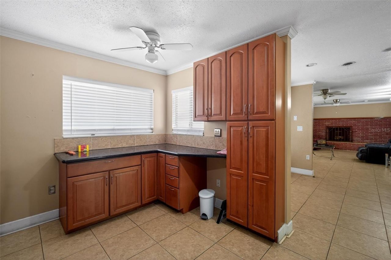 1406 Haven Bend , Tampa, FL 33613 Photo