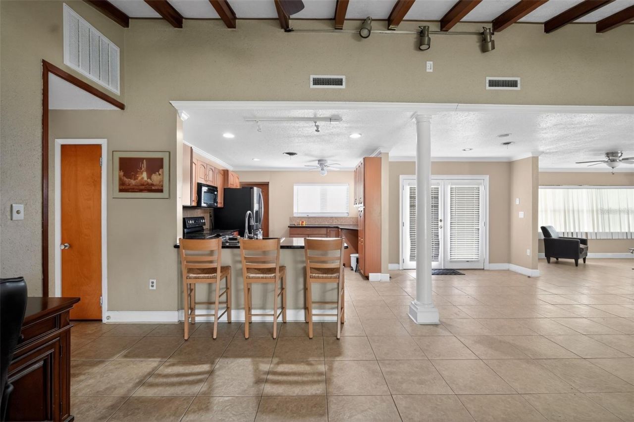 1406 Haven Bend , Tampa, FL 33613 Photo