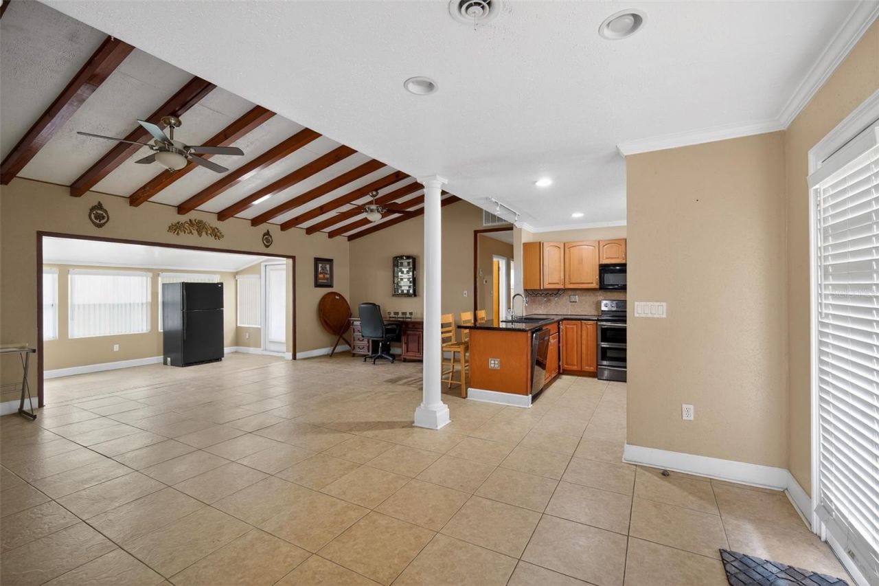 1406 Haven Bend , Tampa, FL 33613 Photo