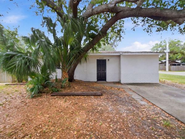 6726 S DAUPHIN AVENUE , TAMPA, FL 33611