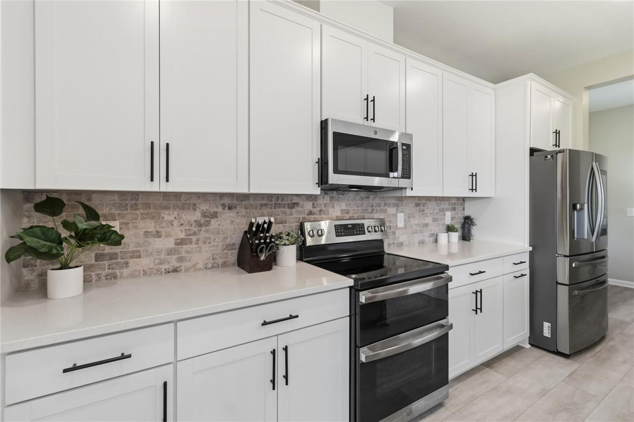 10105 Spring Lake Drive , Clermont, FL 34711 Photo