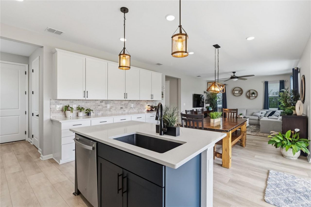 10105 Spring Lake Drive , Clermont, FL 34711 Photo