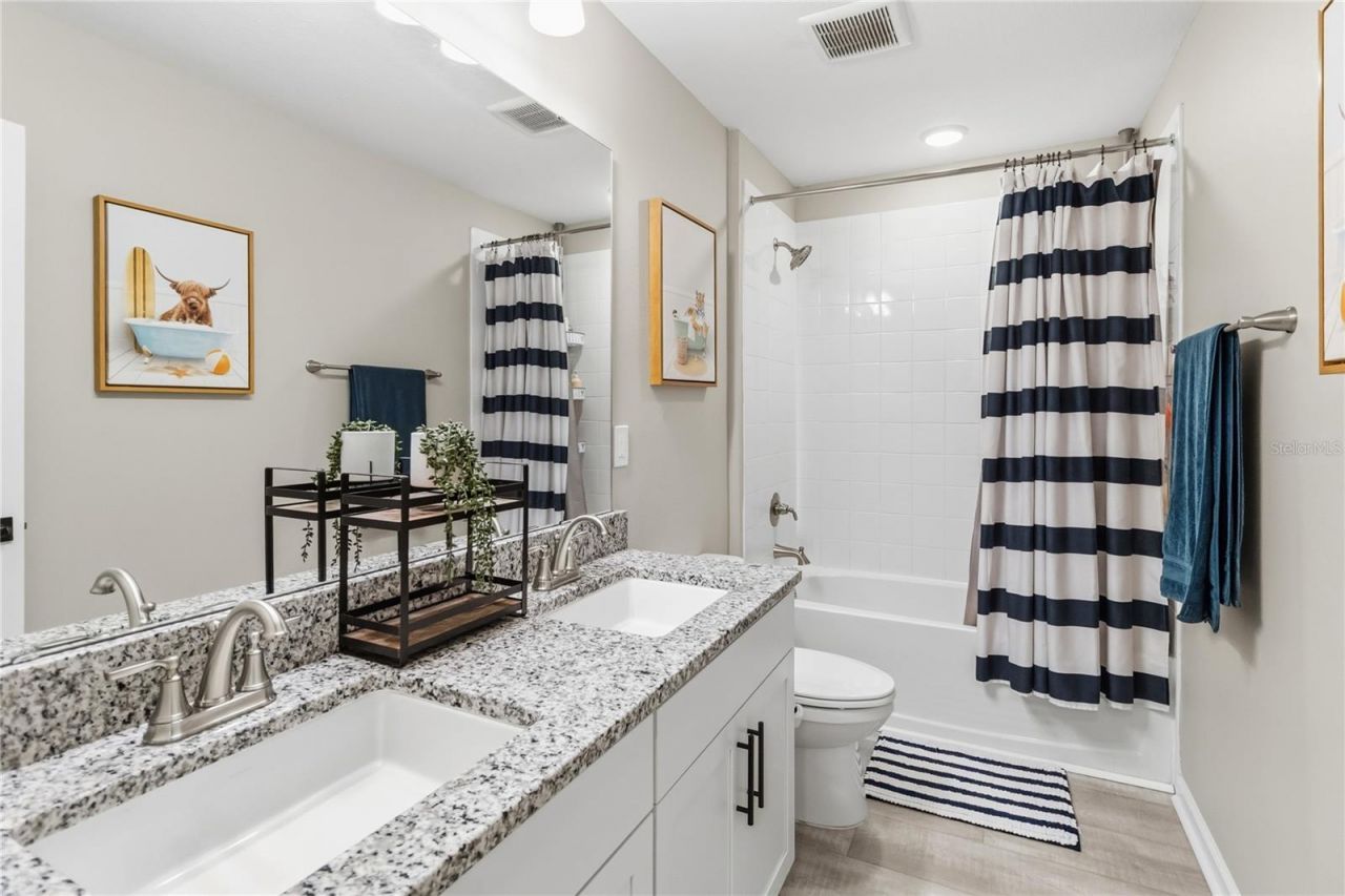 10105 Spring Lake Drive , Clermont, FL 34711 Photo