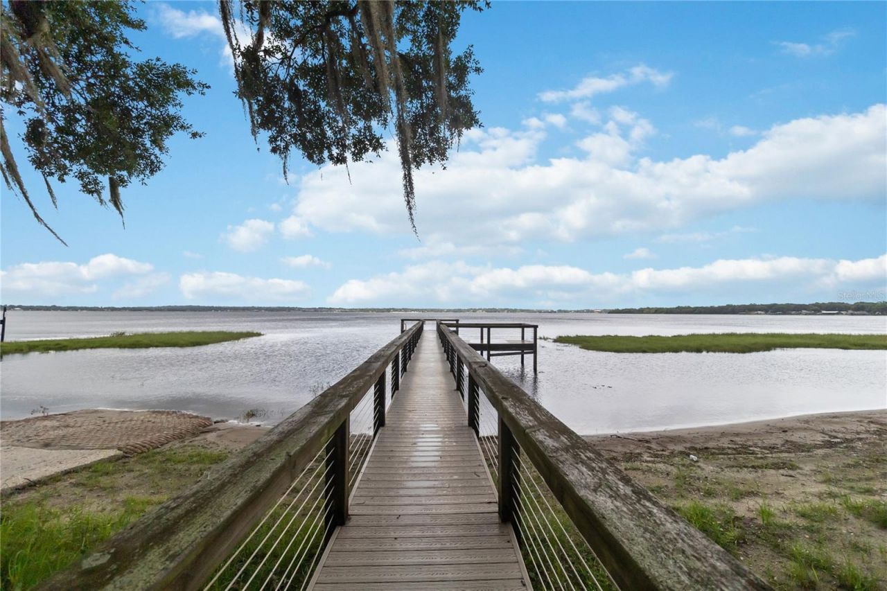 10105 Spring Lake Drive , Clermont, FL 34711 Photo