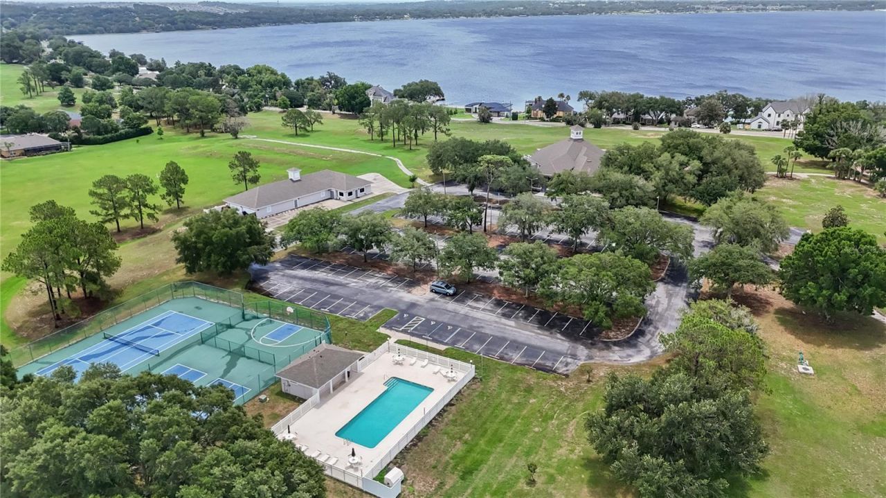 10105 Spring Lake Drive , Clermont, FL 34711 Photo