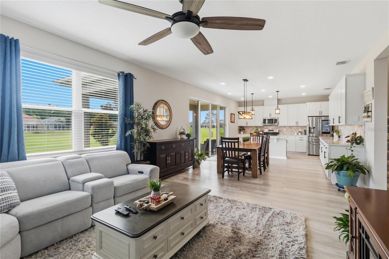 10105 Spring Lake Drive , Clermont, FL 34711 Photo