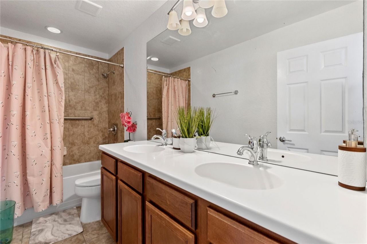 446 Anessa Rose Loop, Ocoee, FL 34761 Photo
