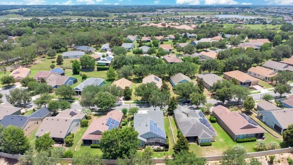 397 Silver Maple Road, Groveland, FL 34736 Photo